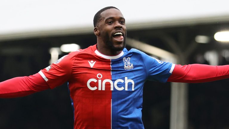 Schlupp thunderbolt salvages Palace draw at Fulham