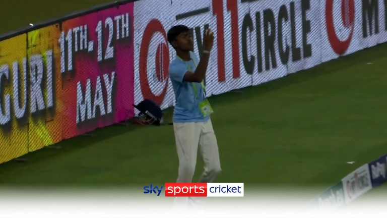 IPL ball boy takes catch off Stoinis six! | ‘A massive smile on his face!’